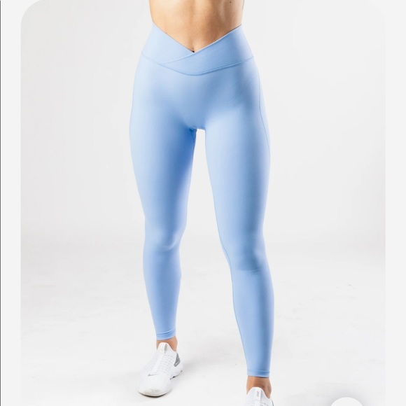 Alphalete Pants - NEW Alphalete Neverland Surface Power Legging